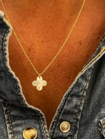 Collier Pendentif en Nacre