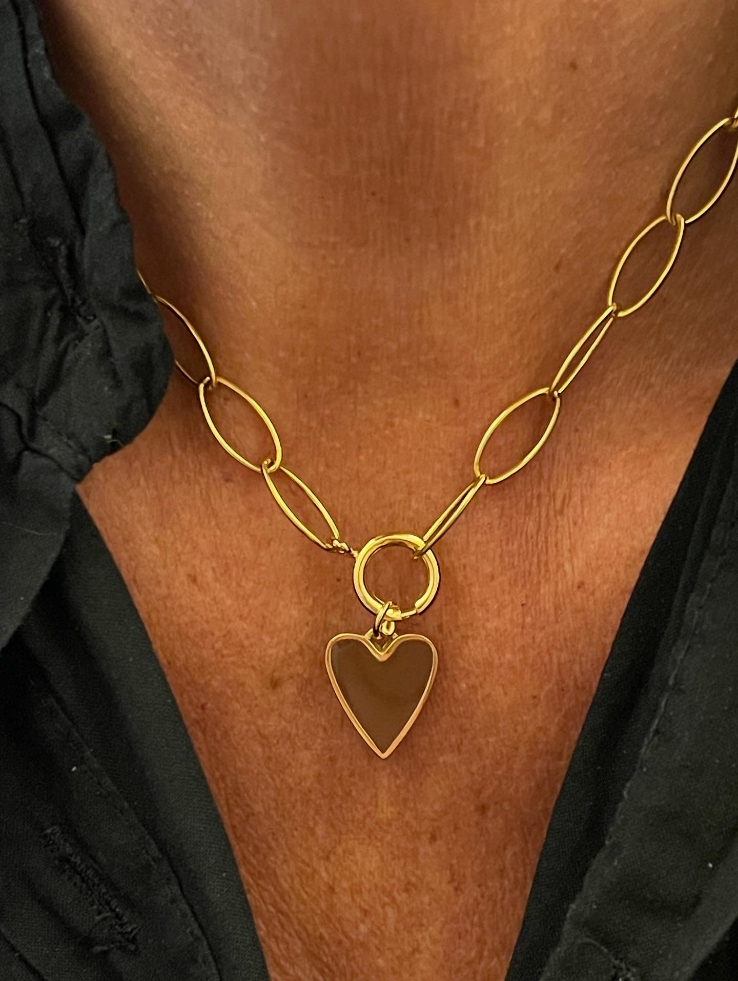 Collier Coeur en Résine – Image 5