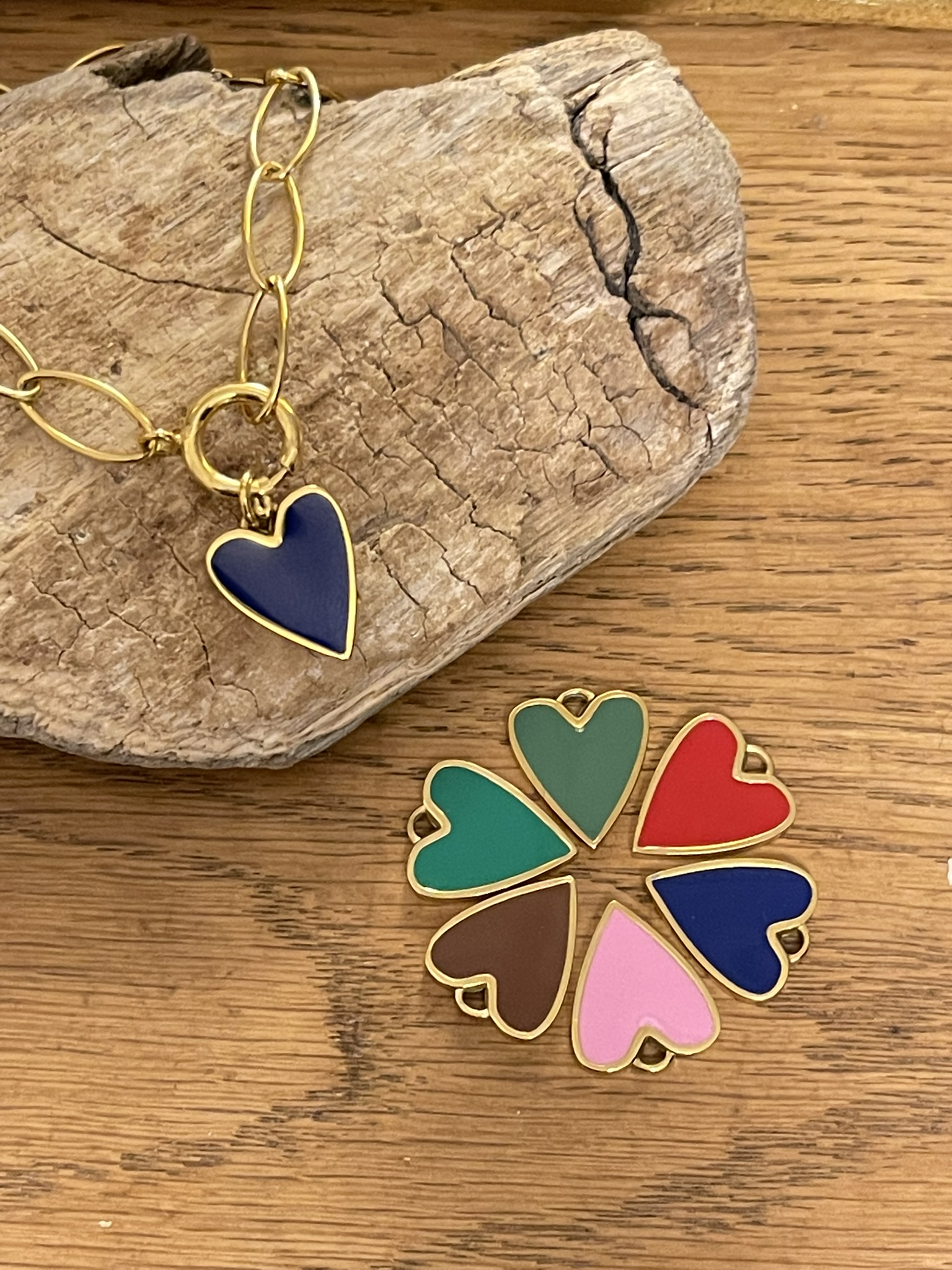 Collier Coeur en Résine